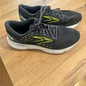 Women’s Brooks Black and Neon Yellow Glycerine Athletic Shoes 11.5